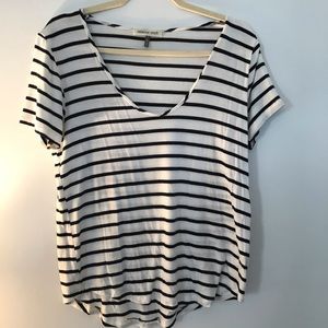 Amour very striped tee